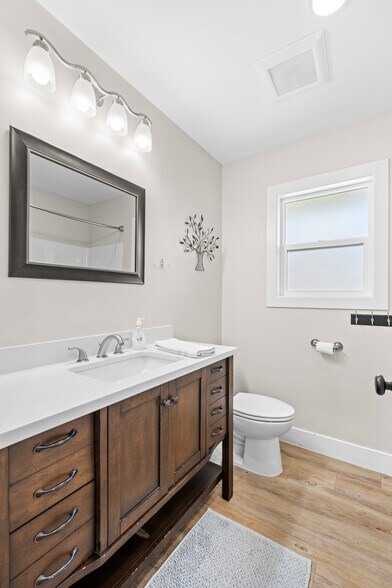 More Photos Of 207 Main St, Rexburg Office For Sale
