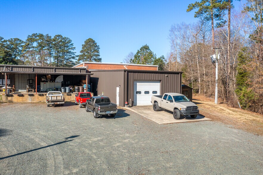 More Photos Of 1434 Farrington Rd, Apex Light Manufacturing For Sale