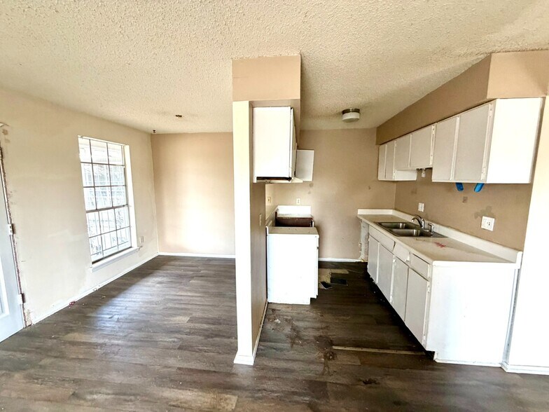 More Photos Of 4728 Ya Tittle Ave, Baton Rouge Apartments For Sale