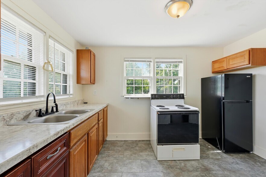More Photos Of 3206 E Magnolia Ave, Knoxville Apartments For Sale