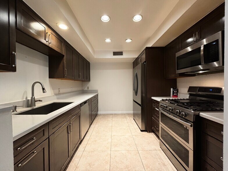 More Photos Of 44755 Deep Canyon Rd, Palm Desert Assisted Living For Sale