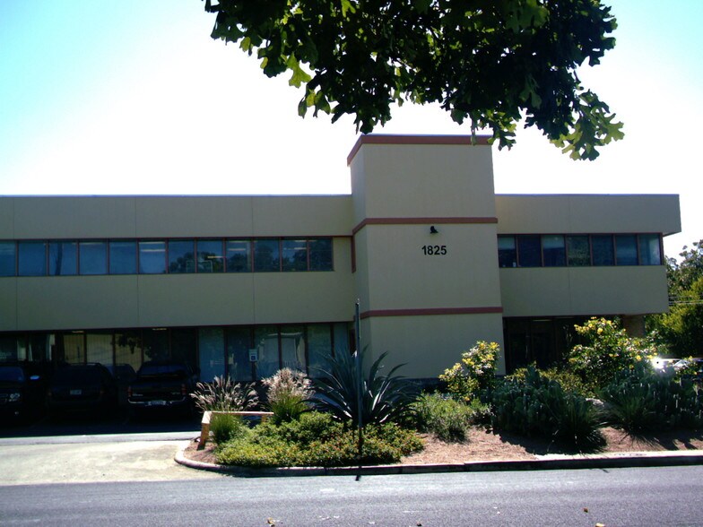 More Photos Of 1825 38th 1/2 St, Austin Coworking Space