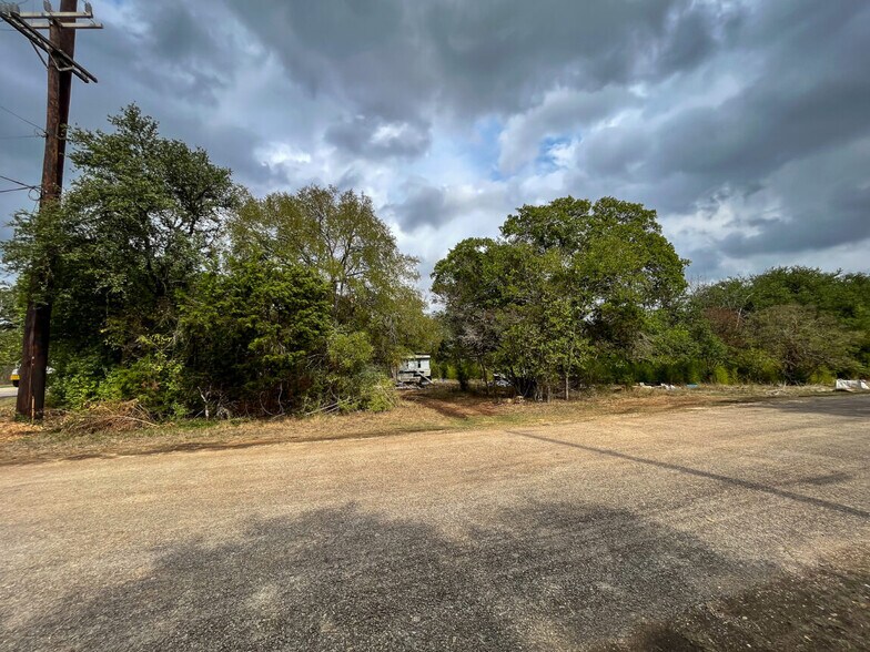 More Photos Of 1121 Comanche Dr, Bulverde Land For Sale