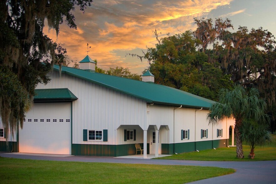 More Photos Of 7780 N Whippoorwill Ter, Hernando Sports And Entertainment For Sale