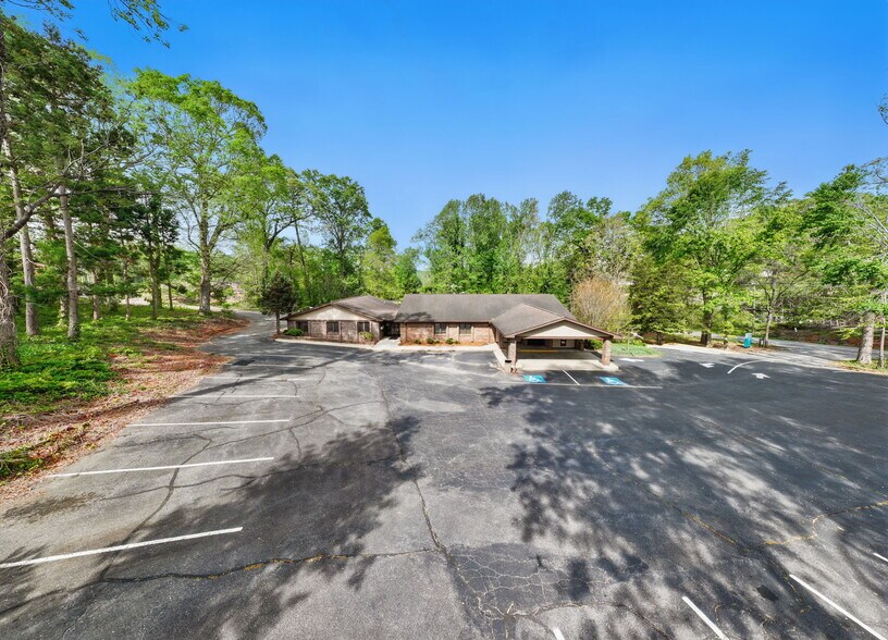 More Photos Of 141 Tryon Rd, Rutherfordton Healthcare For Lease