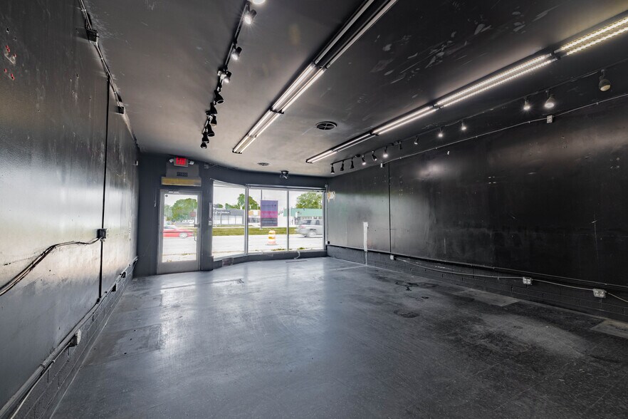 More Photos Of 22228 Gratiot Ave, Eastpointe Storefront Retail Office For Lease