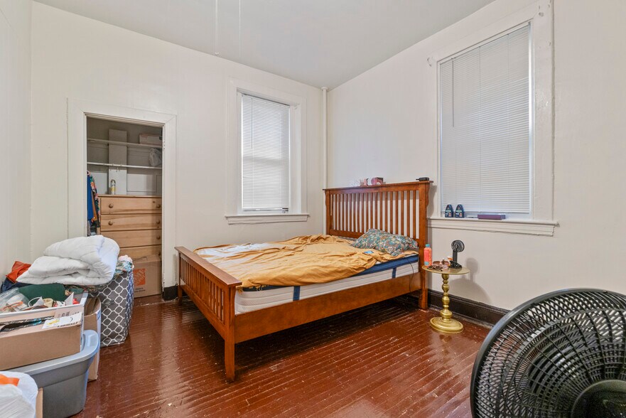 More Photos Of 103 W 29th St, Baltimore Apartments For Sale
