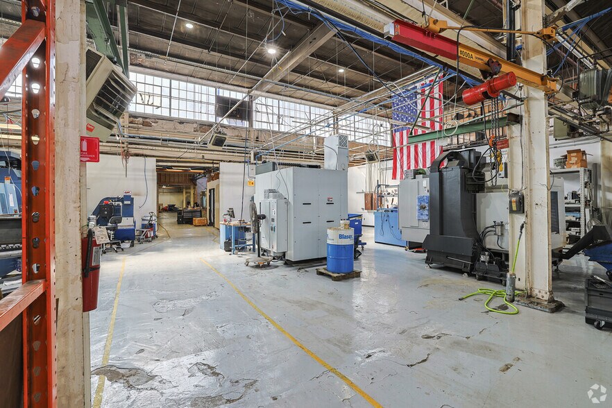 More Photos Of 400 N Lexington St, Pittsburgh Flex For Lease