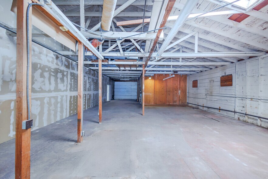 More Photos Of 535-539 Main St, Half Moon Bay Storefront Retail Residential For Sale