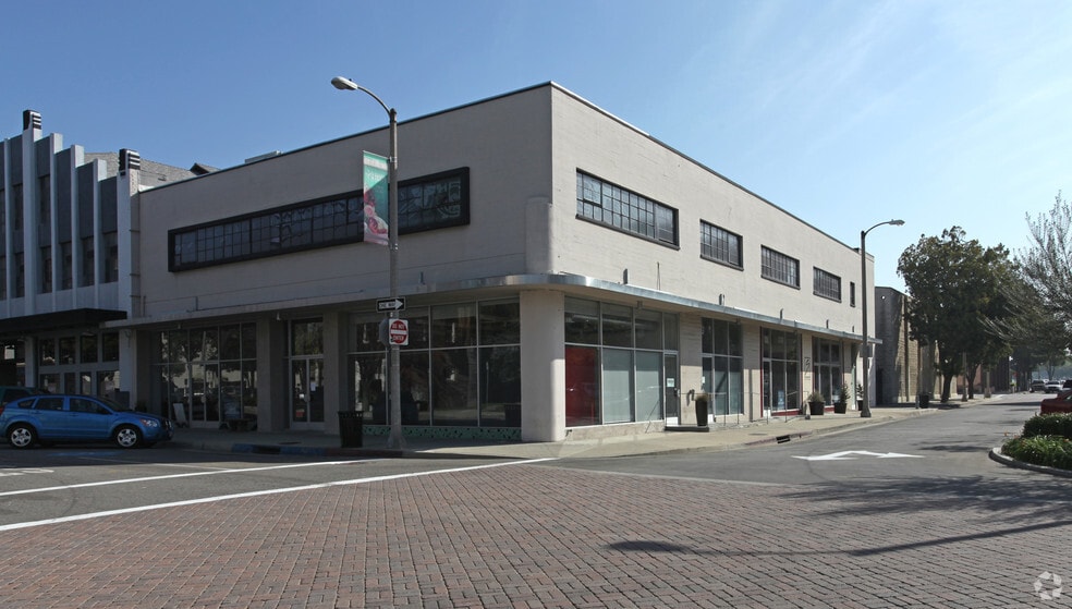 Primary Photo Of 161-191 W 4th St, Pomona Restaurant For Lease