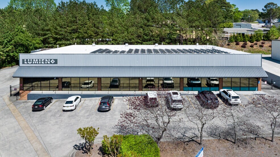 More Photos Of 3050 Matlock Dr, Kennesaw Light Manufacturing For Sale