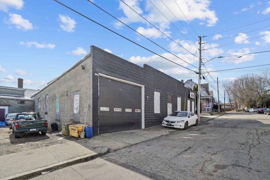More Photos Of 72 PARKER St, Woonsocket General Retail For Sale