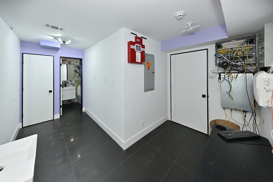 More Photos Of 1 S Liberty Dr, Stony Point Storefront For Sale