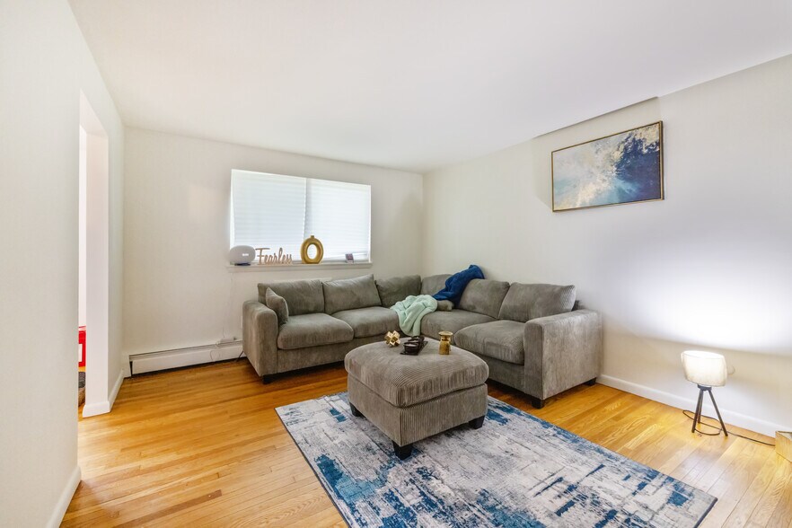 More Photos Of 301 E Brown St, Norristown Multifamily For Sale