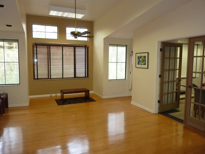 More Photos Of 1034 NW 57th St, Gainesville Medical For Lease