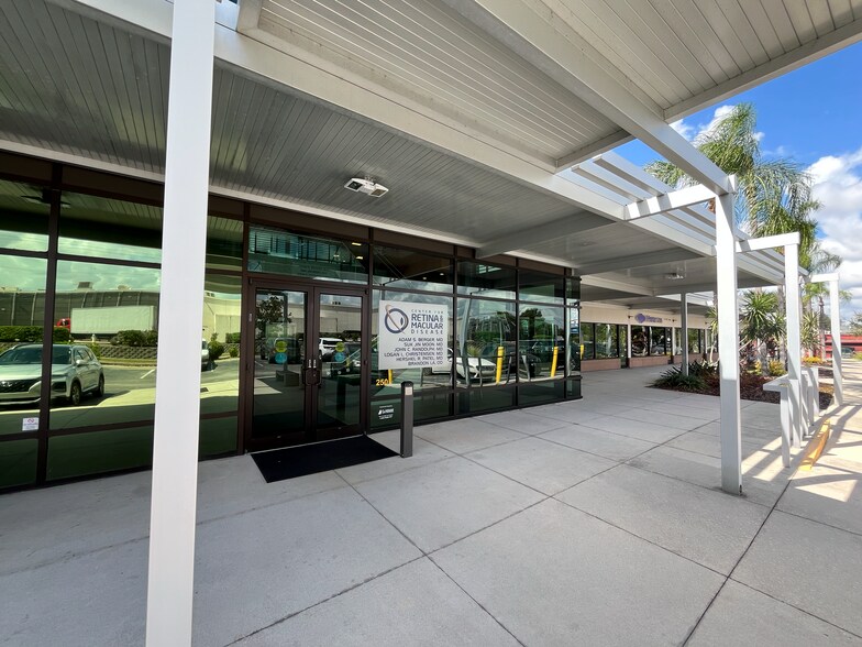 More Photos Of 250 Avenue K SW, Winter Haven Medical For Lease