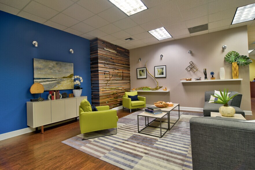 More Photos Of 4500 140th Ave N, Clearwater Unknown For Lease