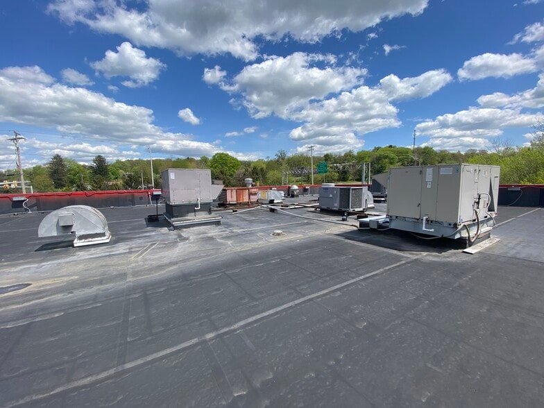 More Photos Of 200 Sheffield Dr, Delmont Restaurant For Lease