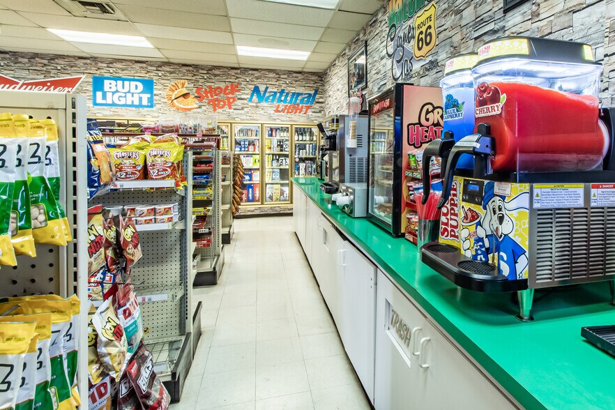 More Photos Of 404 Navajo Blvd, Holbrook Service Station For Sale