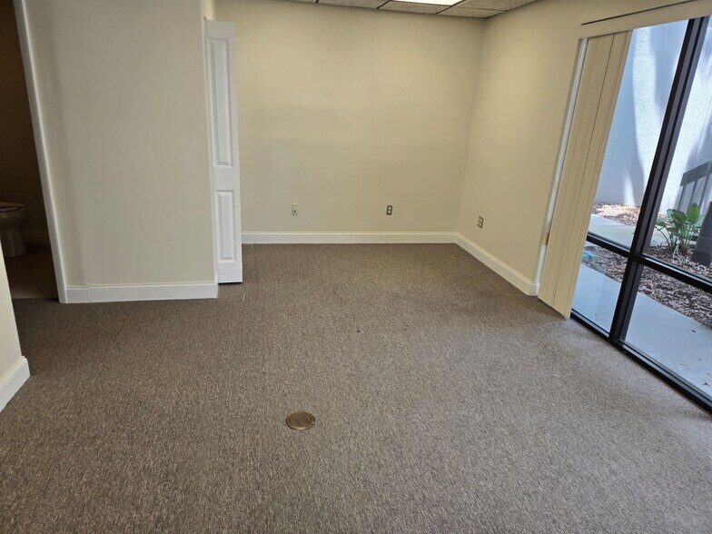 More Photos Of 1207 N Himes Ave, Tampa Office For Lease