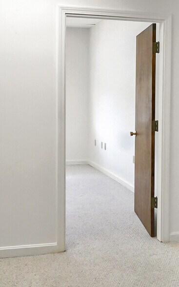 More Photos Of 481 Great Rd, Acton Unknown For Sale