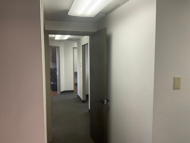 More Photos Of 4045 N Wadsworth Blvd, Wheat Ridge Office For Sale