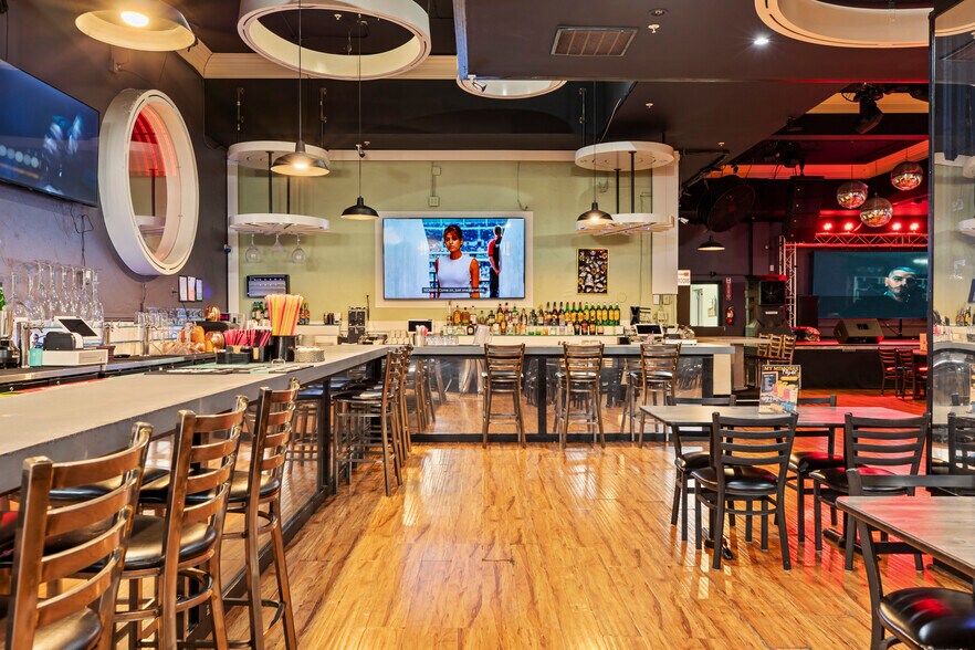 More Photos Of 915-917 J St, Modesto General Retail For Sale