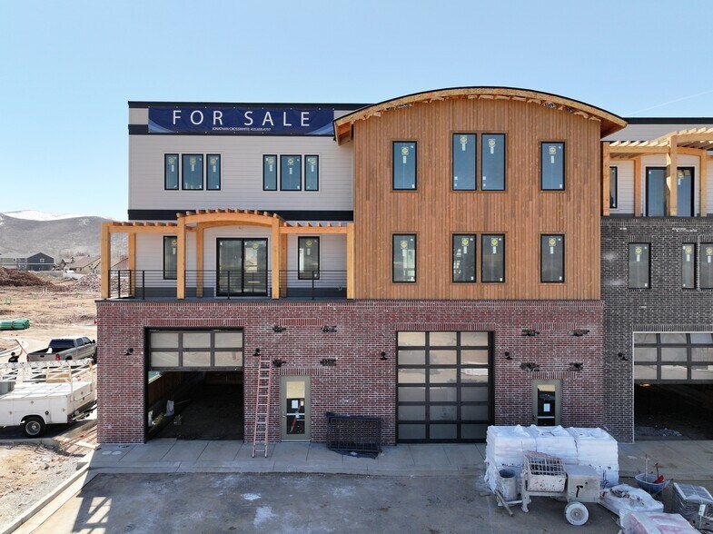 More Photos Of Phase One Unit #6, 1922 US-40 Hwy, Heber City Light Distribution For Sale