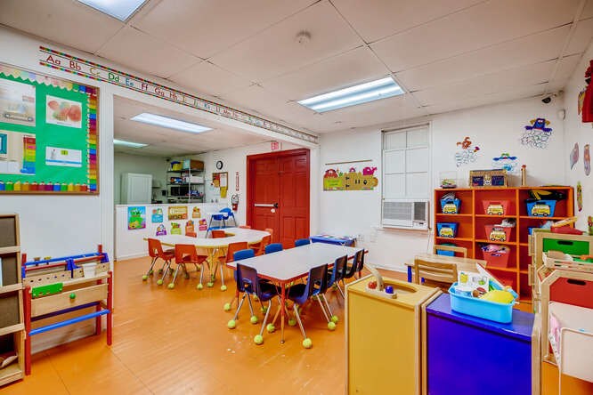 More Photos Of 5310 Interstate Highway 35 S, San Antonio Schools For Sale