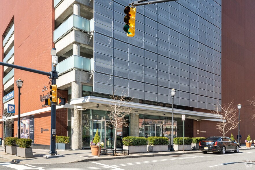 More Photos Of 135 Greene St, Jersey City Office For Lease