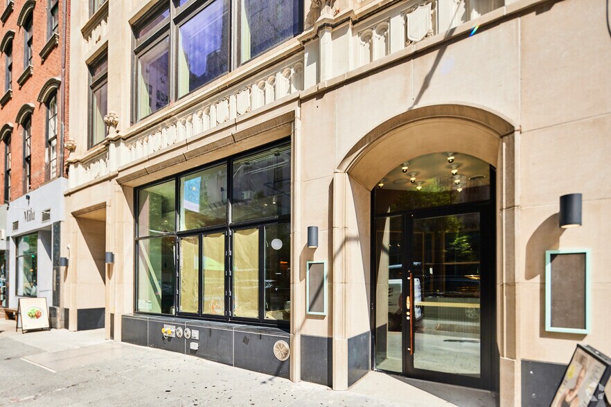 More Photos Of 331 Park Ave S, New York Office For Lease