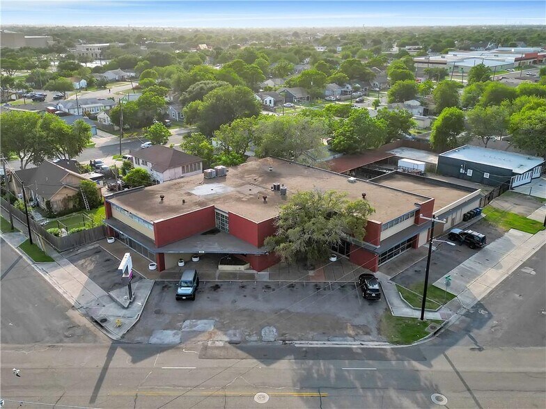 Primary Photo Of 2001 S Staples St, Corpus Christi Office For Sale