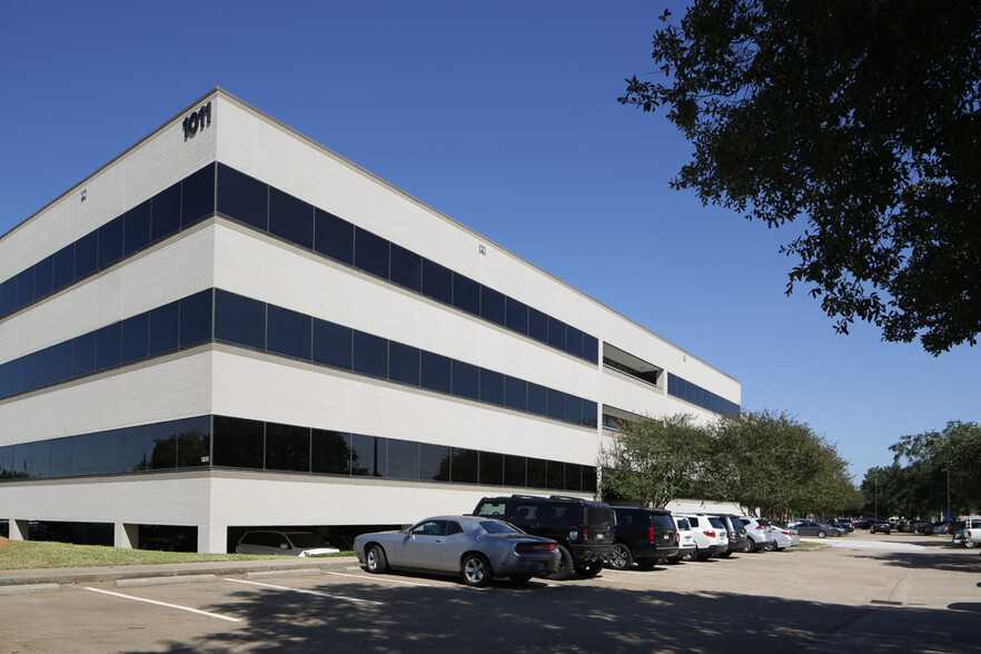 Primary Photo Of 1011 Highway 6 S, Houston Office For Lease