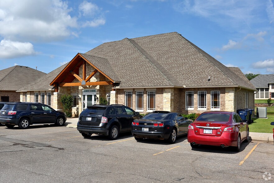 More Photos Of 9813 S Pennsylvania Ave, Oklahoma City Office For Sale