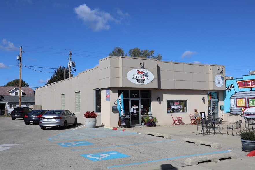 More Photos Of 1032 Main St, Indianapolis Restaurant For Lease
