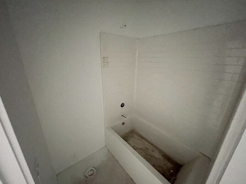 More Photos Of 13360 W Van Buren St, Goodyear Apartments For Sale