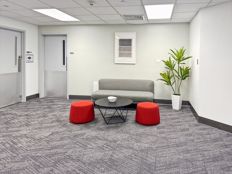 More Photos Of 545 Brent Ln, Pensacola Coworking Space