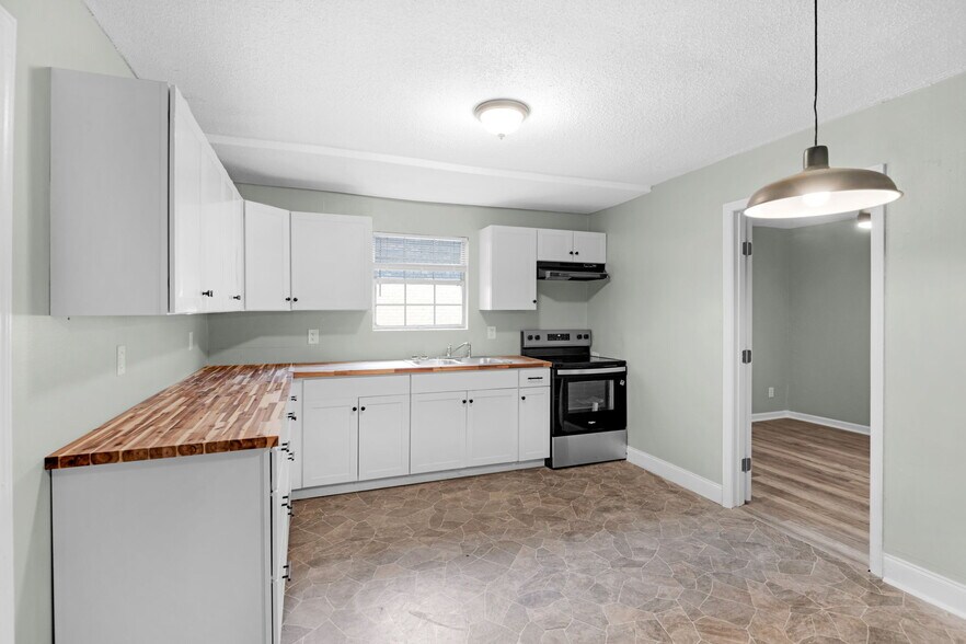 More Photos Of , Maryville Multifamily For Sale