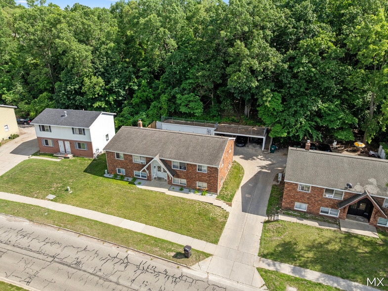 More Photos Of 1860 Prairie Pky SW, Wyoming Apartments For Sale