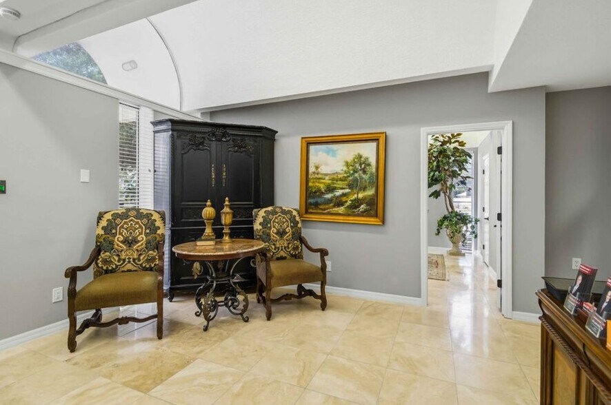 More Photos Of 1400 4th Ave, Bradenton Office Residential For Sale