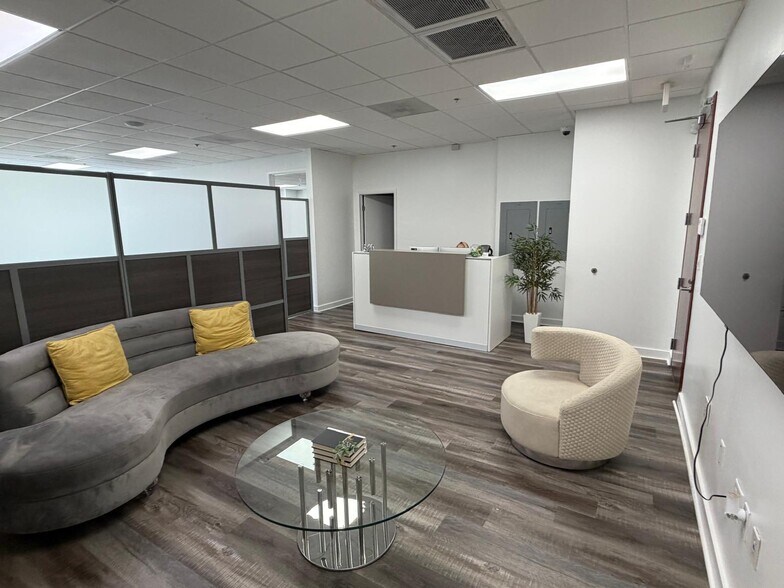 More Photos Of 7950 NW 53rd St, Doral Medical For Sale