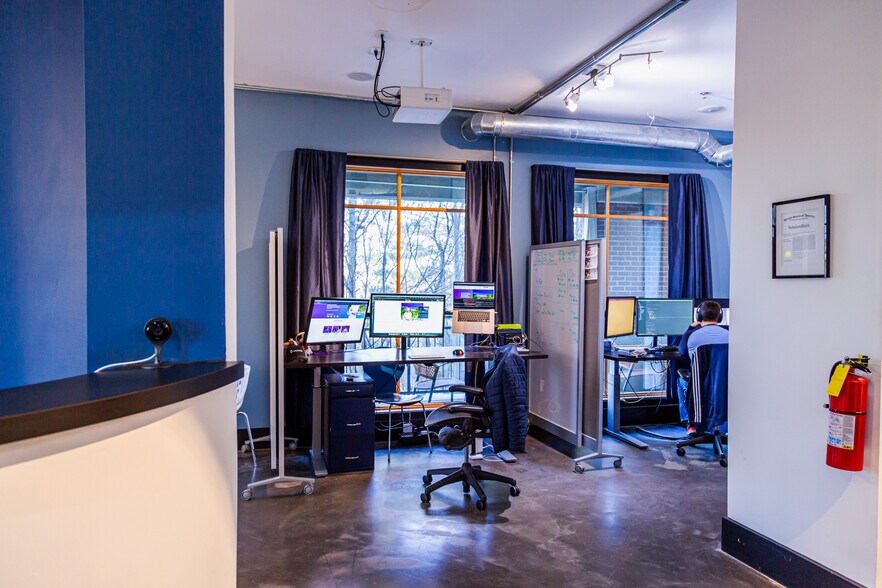 More Photos Of 319 Atlanta St, Marietta Office For Sale