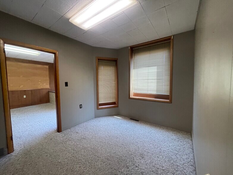 More Photos Of 409 Driftwood St, Correctionville Office Residential For Lease