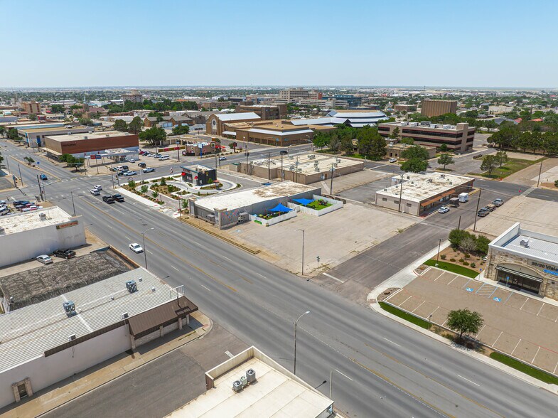 More Photos Of 815 N Grant St, Odessa Freestanding For Sale