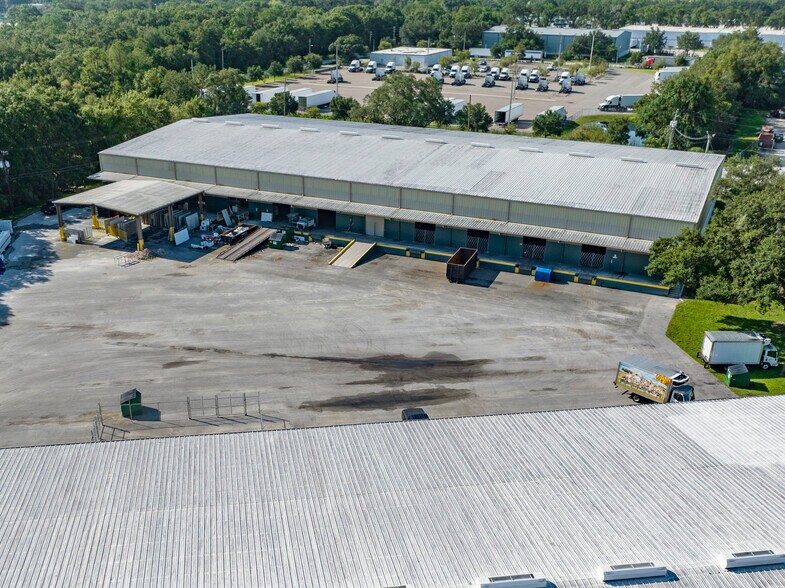 More Photos Of 700 McCue Rd, Lakeland Warehouse For Lease