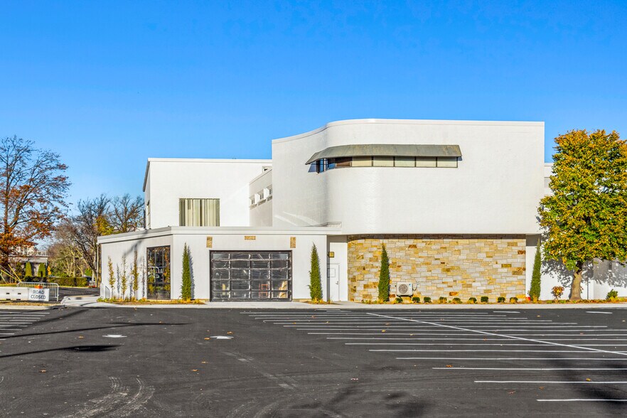 More Photos Of 750 White Plains Rd, Eastchester General Retail For Lease