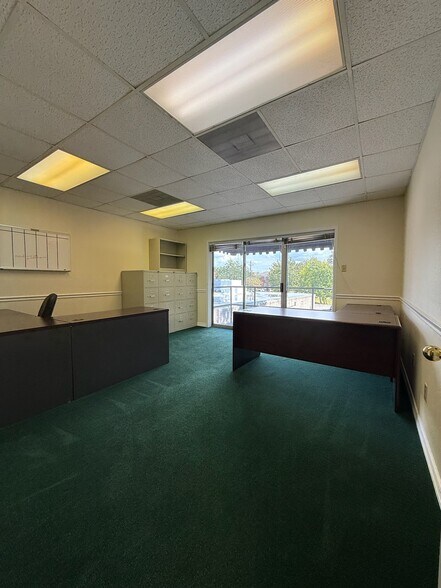 More Photos Of 3102 Canty St, Pascagoula Office For Sale