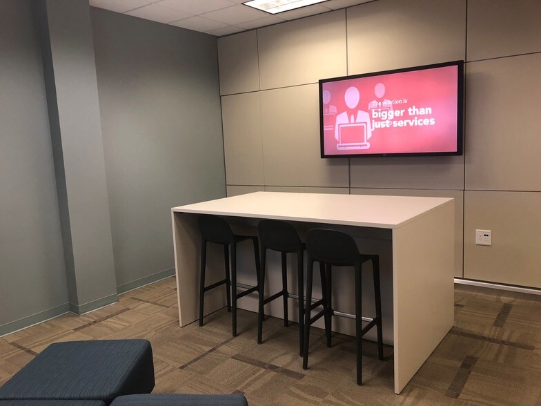 More Photos Of 6855 Deerpath Rd, Elkridge Office For Lease