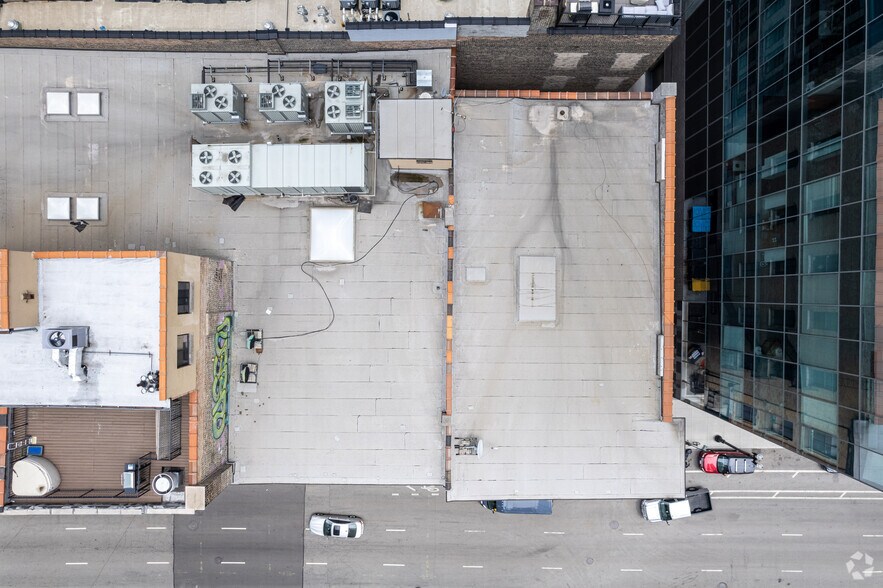 More Photos Of 175 N Franklin St, Chicago Loft Creative Space For Lease