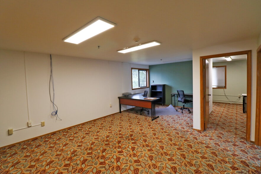 More Photos Of 3692 Hickory Ave, Eugene Assisted Living For Sale